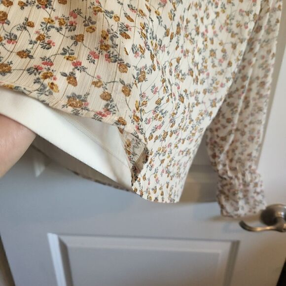 Torrid Chiffon Floral One Shoulder Ruffle Blouse - Picture 4 of 6